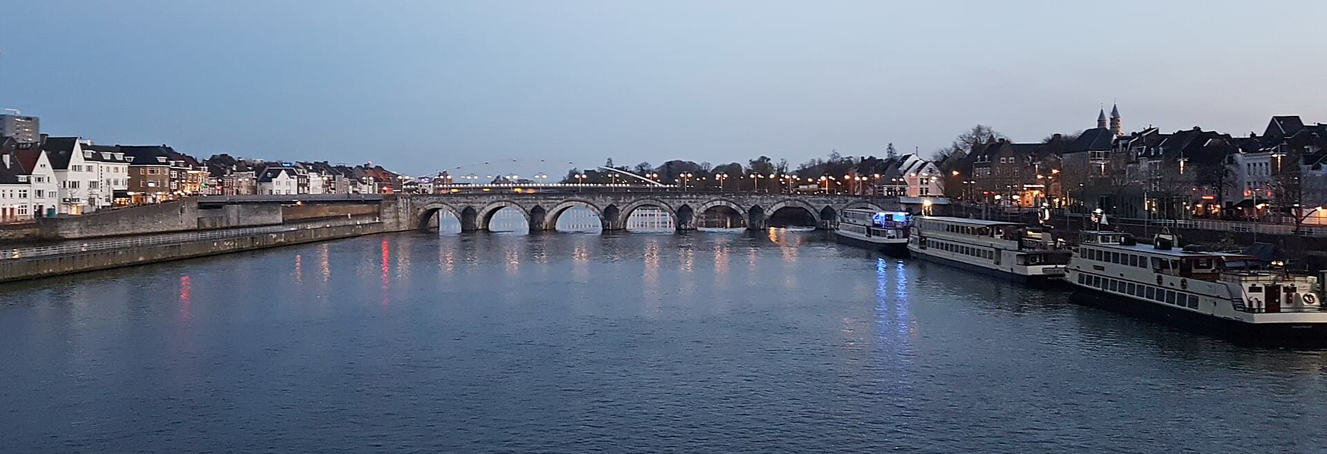 De Sint Servaasbrug over de Maas in Maastricht